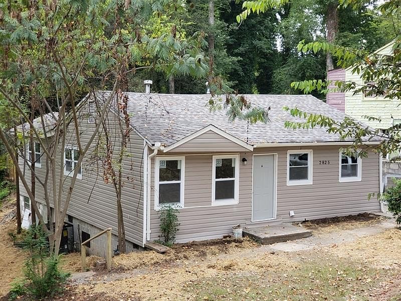 1st image of 2825 3rd Ave SW