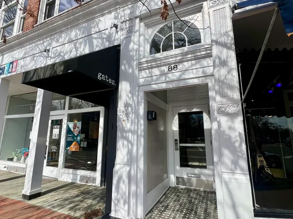 88 Main St #9, New Canaan, CT 06840