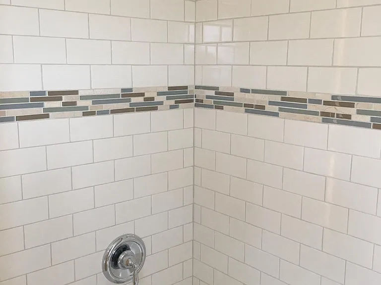 638 Church Road all new tile bathroom, new fixtures, new tub