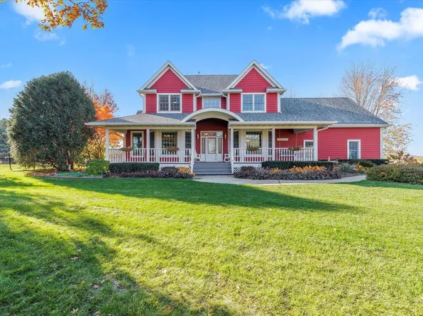 N761 Oak Ridge DRIVE, Oconomowoc, WI 53066
