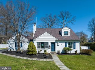 404 Golfview Rd, Wallingford, PA 19086