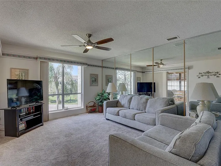 428 Windrush Bay Dr #428 — Photo 22