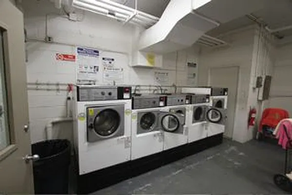 Rented by Robyn Lee, LREB | media 30