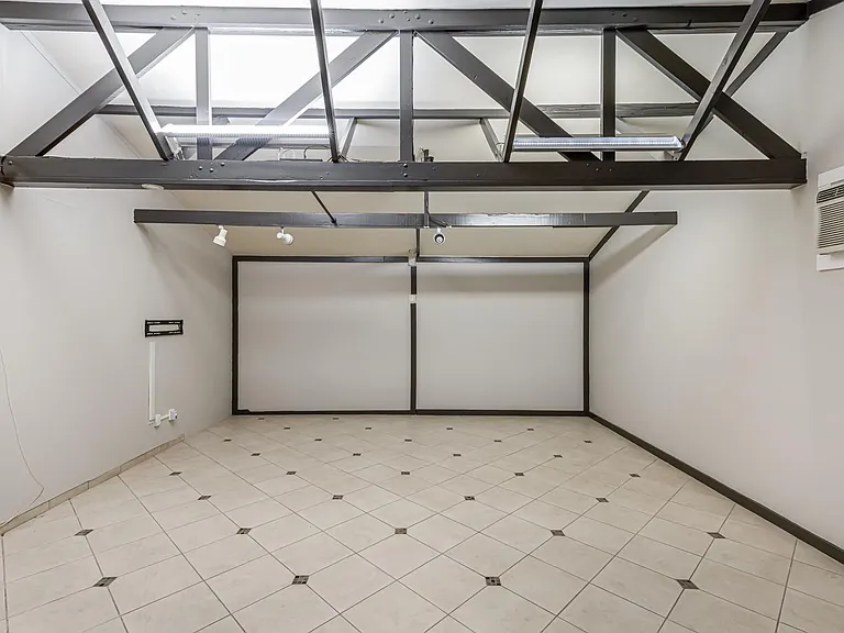 555 Patricia Dr — Photo 19