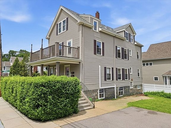 5th image of 15 Hillock St #2