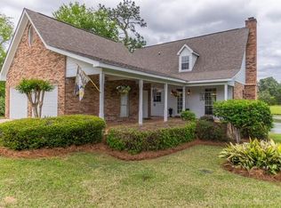 8 Twin Lake Xing, Hattiesburg, MS 39401