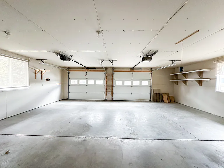 5706 Shannon Ct — Photo 12