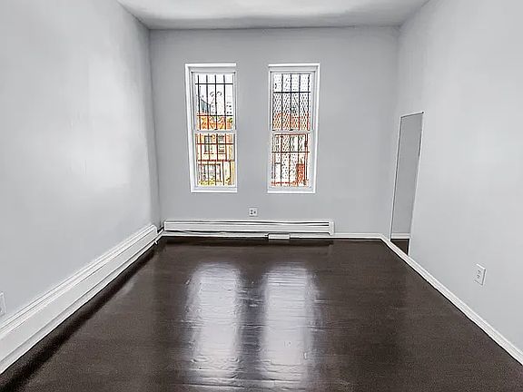 2nd image of 1563 Park Pl #2B