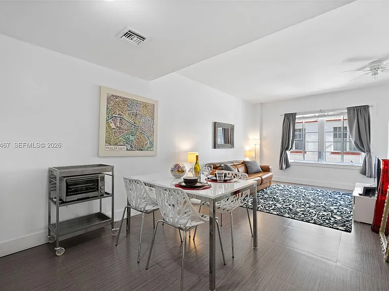 530 Ocean Dr #108 — Photo 2