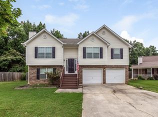 2000 Elm Grove Ln, Hampton, GA 30228