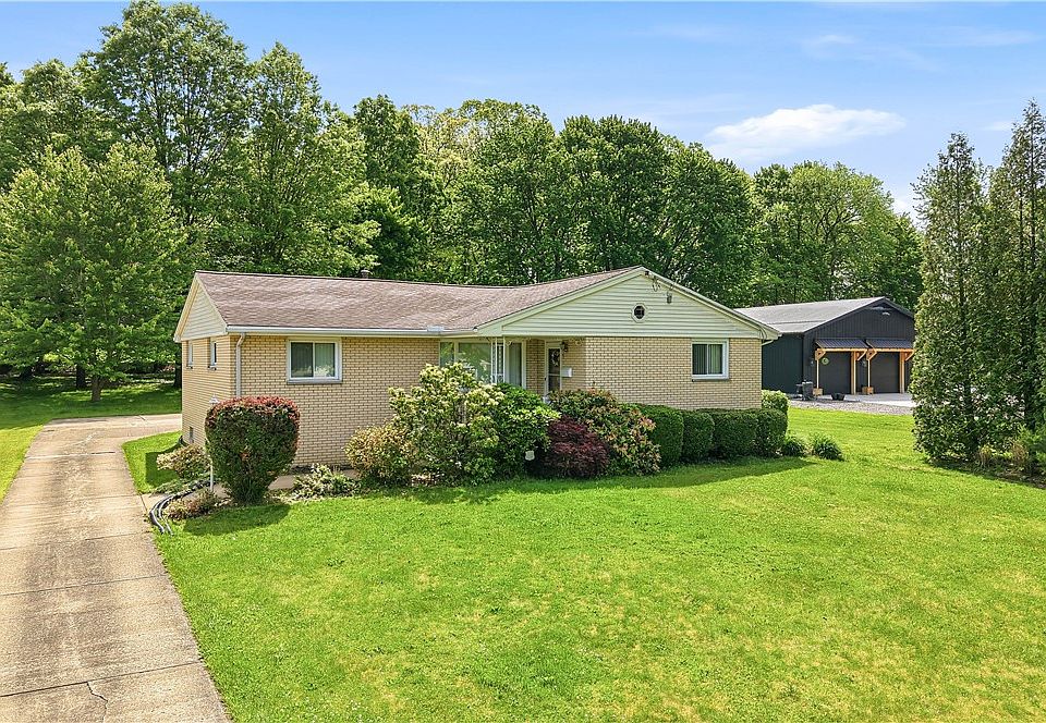 1st image of 275 S Crescent Dr