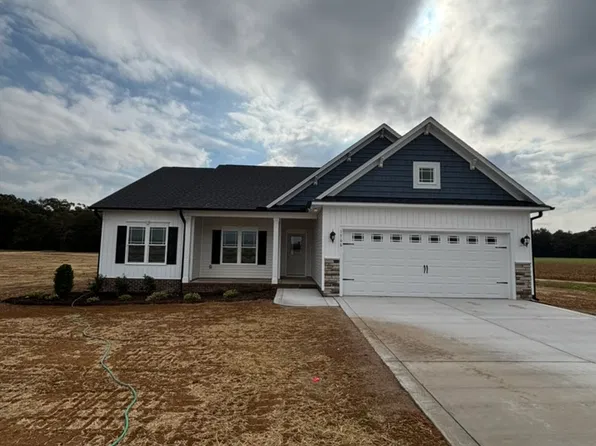 1766 N Spring Branch Rd, Dunn, NC 28334