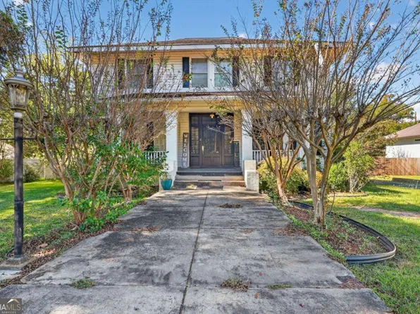 13 S Lumpkin St, Hawkinsville, GA 31036