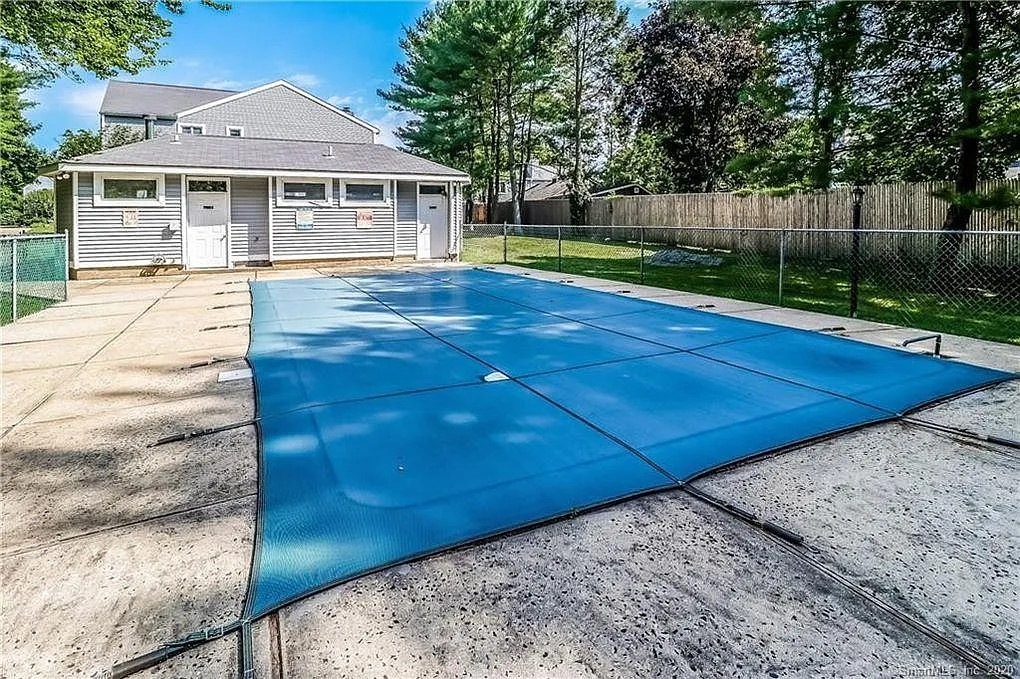 3 bed, 2.5 bath, 2083 sqft, $4,500 — Photo 4
