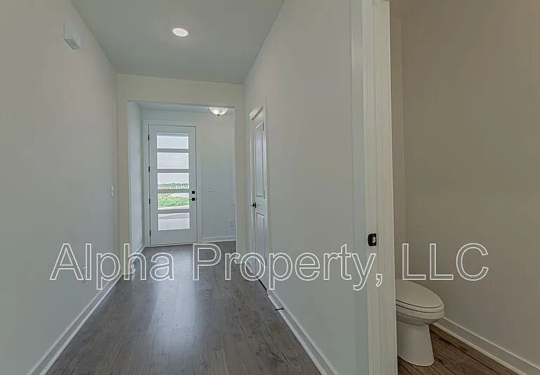 1451 Darrowby Way — Photo 4