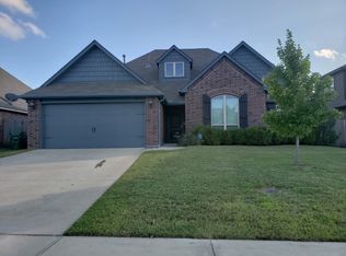 20542 E 32nd St S, Broken Arrow, OK 74014