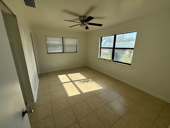 5th image of 4835 Tudor Dr