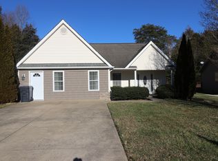 250 Bradford Ln, Bristol, TN 37620