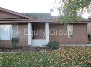 1587 E Cross Ave, Tulare, CA 93274