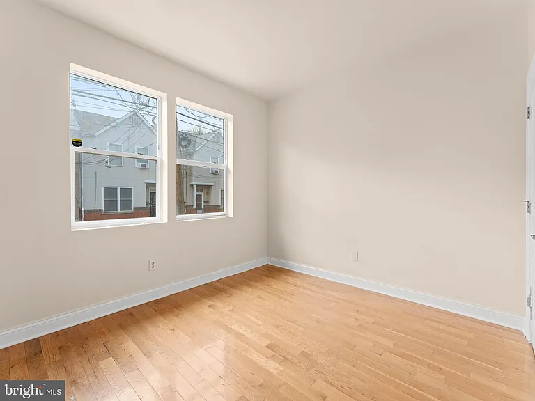 1813 N 18th St #1 — Photo 3