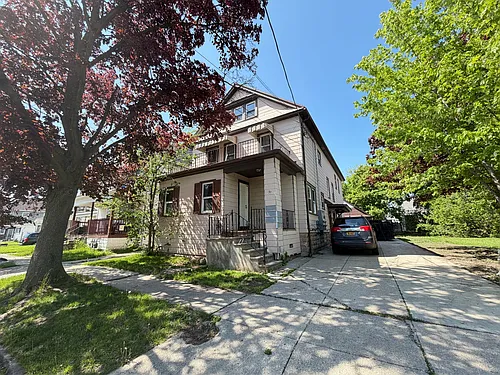 37 Holmes St Photo 1