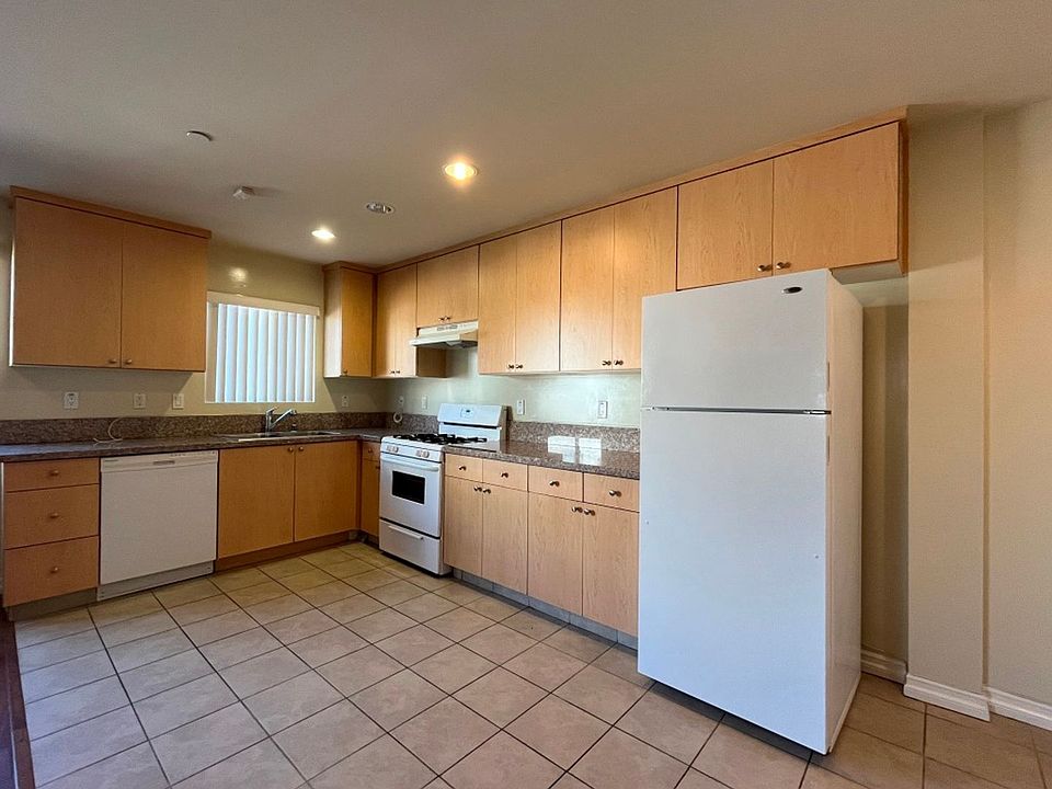 14823 Sylvan Street 14823 Sylvan St Van Nuys CA Zillow