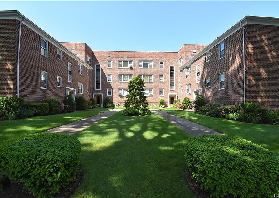 1st image of 33 E Grand St APT C2b