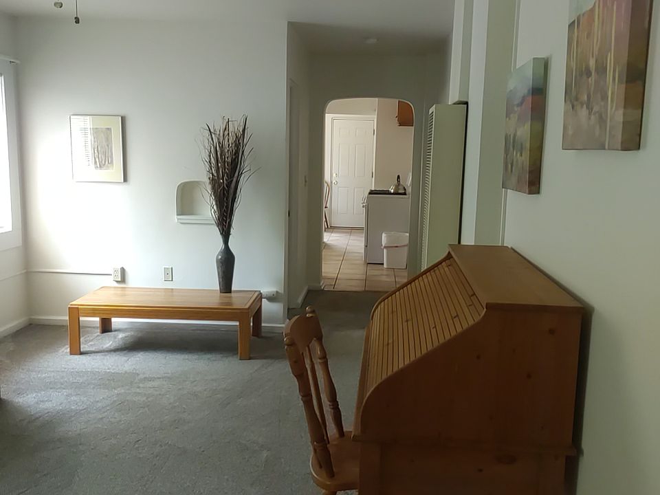 Living room 3