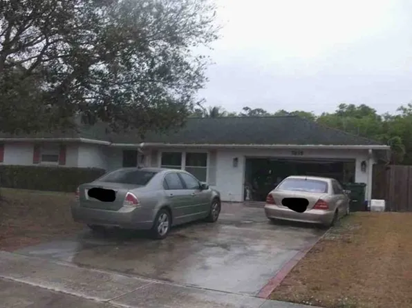 7635 Oakmont Dr, Lake Worth, FL 33467