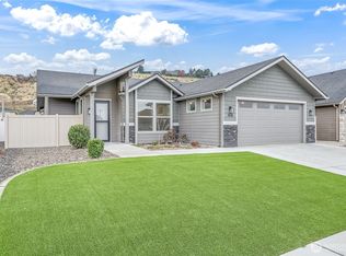 1018 Racine Springs Dr, Wenatchee, WA 98801