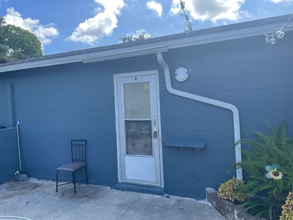 1st image of 2807 52nd Avenue Dr W APT 4