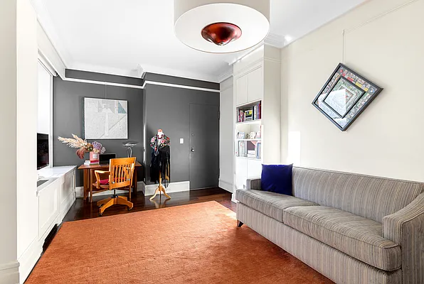 Sold by Compass | media 17