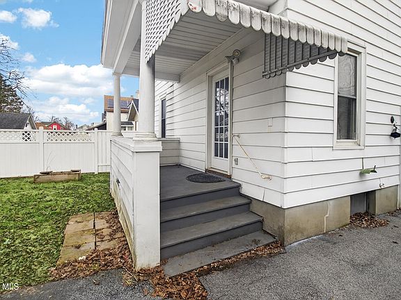 4th image of 1916 Bradford Avenue