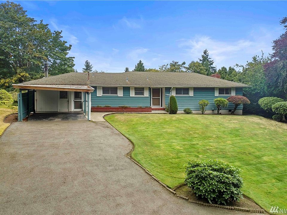 1st image of 780 Crown Dr