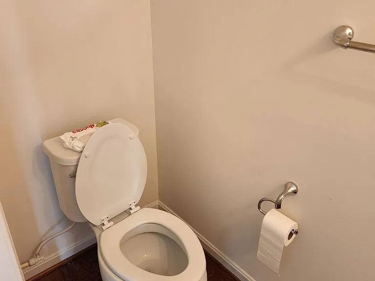 220 Ironwood Manor Dr — Photo 13