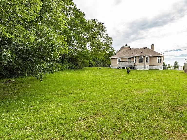 405 Knob Ct — Photo 3