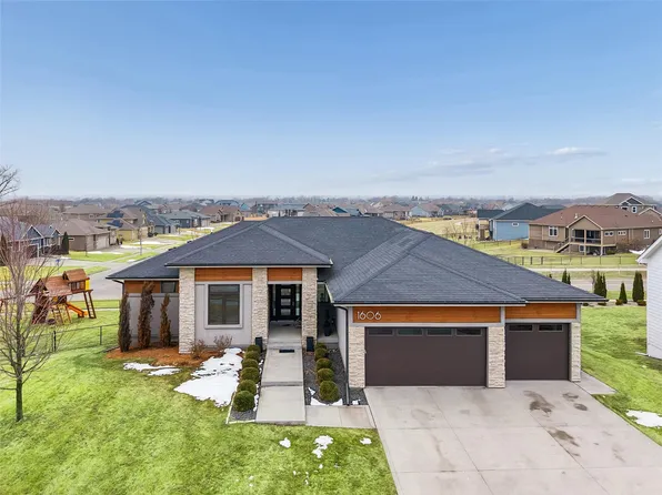 1606 NE Hillside Ct, Ankeny, IA 50021