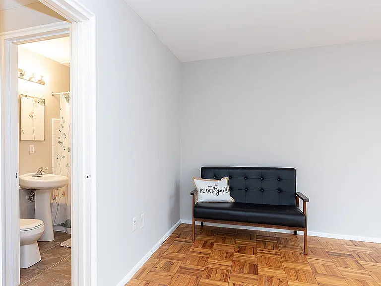 Studio Unit