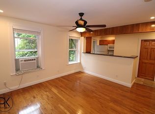 112 N 8th St #2R, Brooklyn, NY 11249