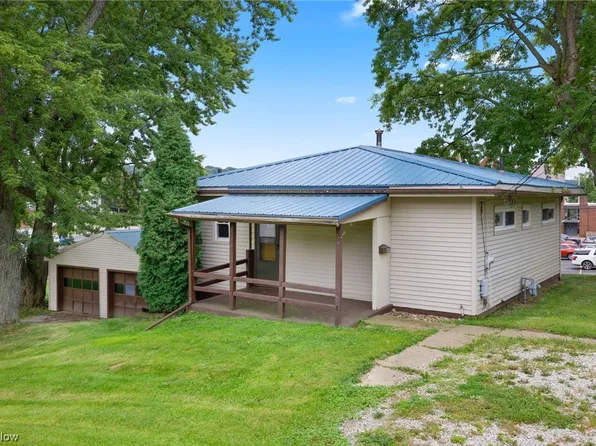 409 Vine St, Minerva, OH 44657