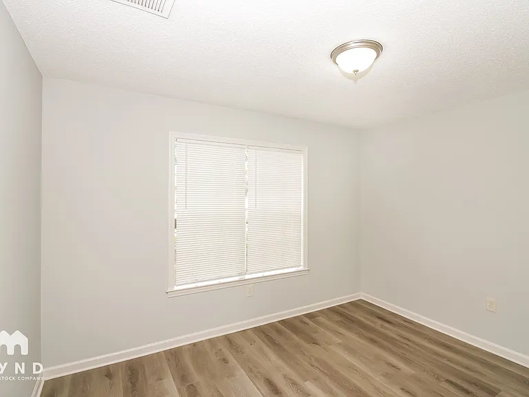 6868 Rockbrook Dr — Photo 11