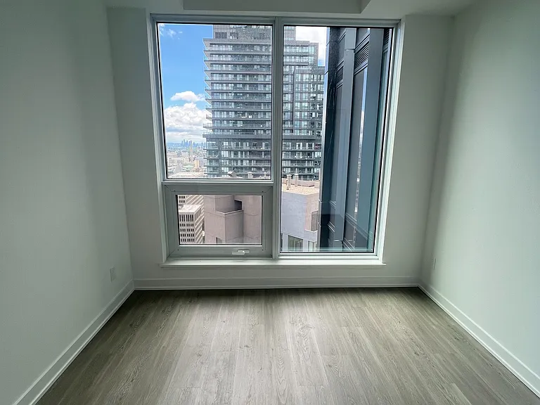 8 Wellesley St W #3602 — Photo 21