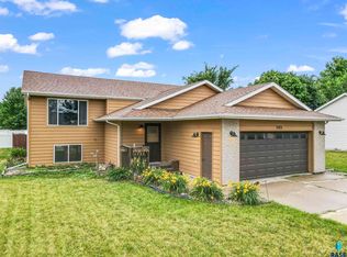 505 E Jesse Ct, Tea, SD 57064