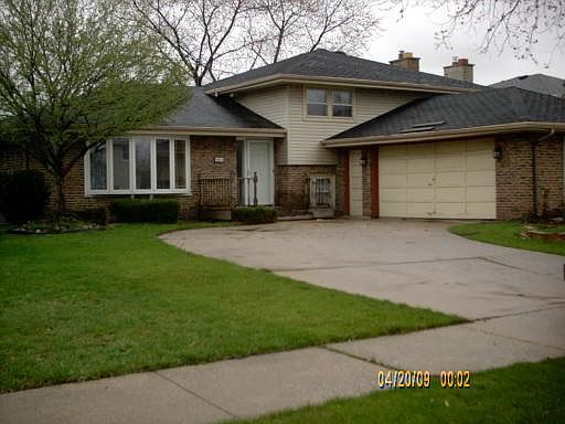 1st image of 16623 S Kimbark Ave