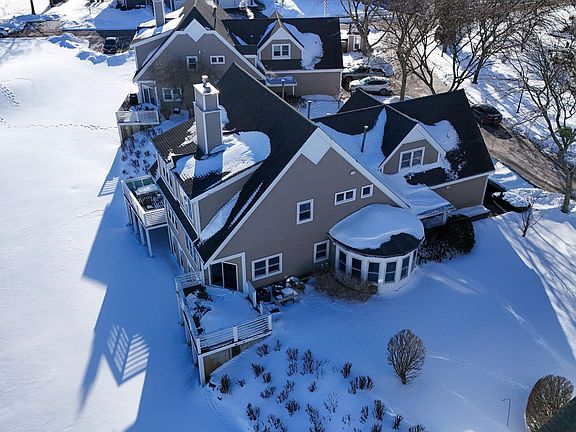 4th image of 13 Bay Pointe Dr Extension UNIT 13