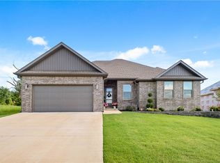 832 Buchanan St, Prairie Grove, AR 72753