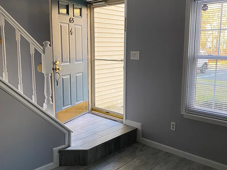 65 Cheshire Dr #65 — Photo 3