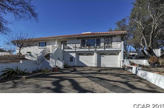 2nd image of 960 Hillcrest Ct
