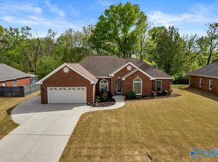 2333 Villaret Dr SW, Huntsville, AL 35803