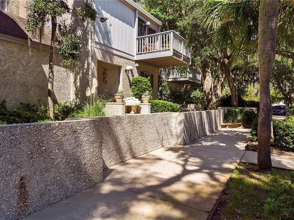 1st image of 664 N Golf Villas